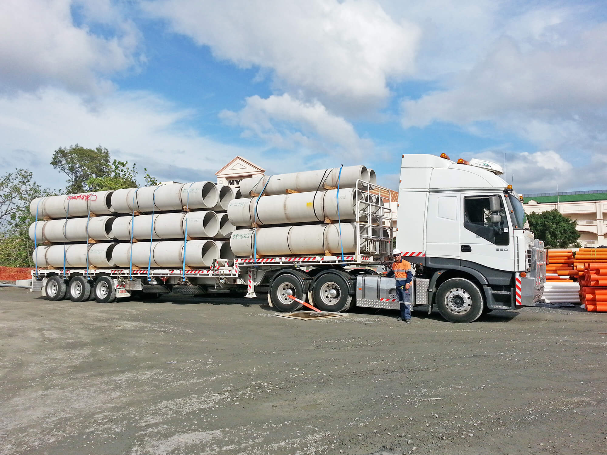 2023 Truck Hire Service Gold Coast Crane Hire Queensland Crane